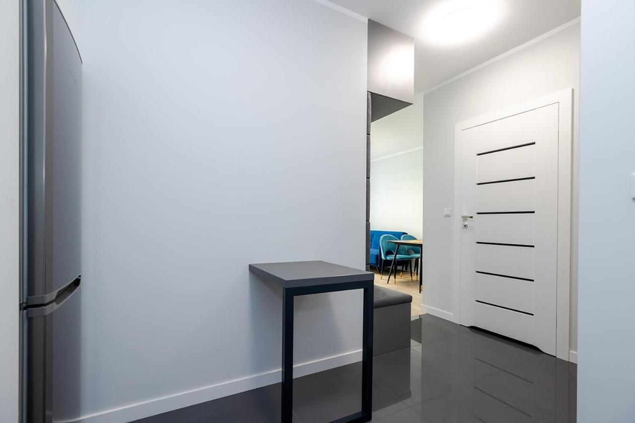 Wola Luxe Apartment วอร์ซอ ภายนอก รูปภาพ