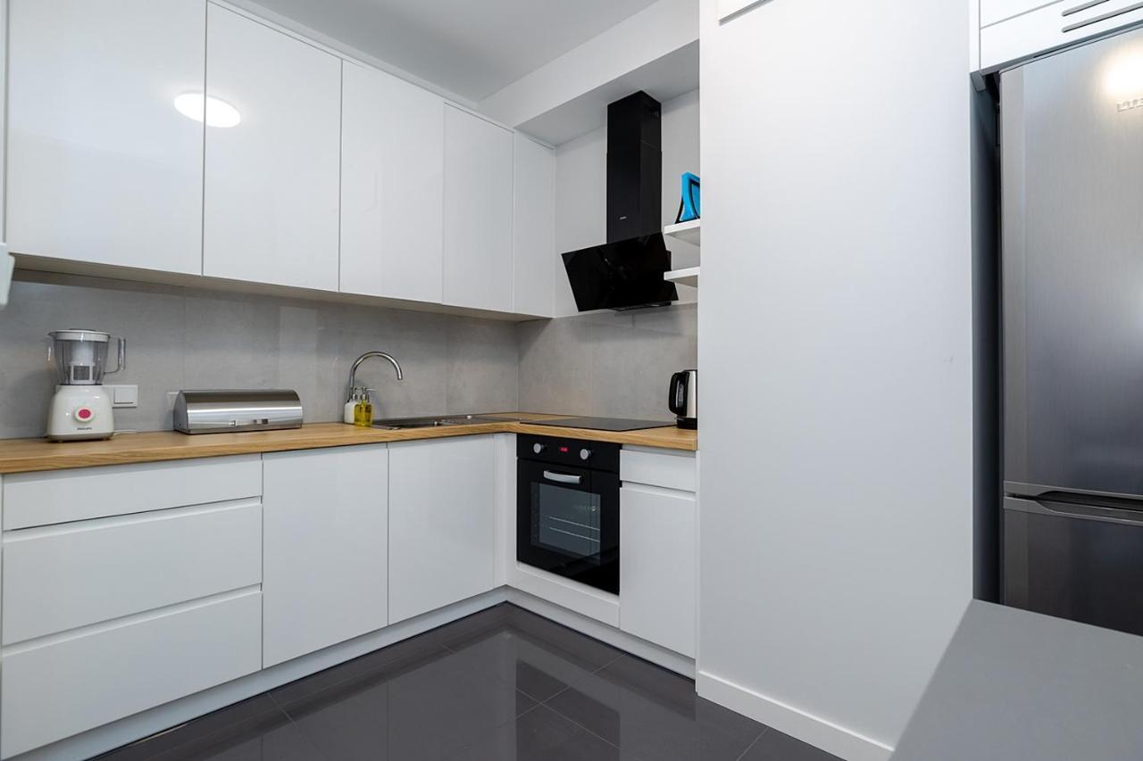 Wola Luxe Apartment วอร์ซอ ภายนอก รูปภาพ